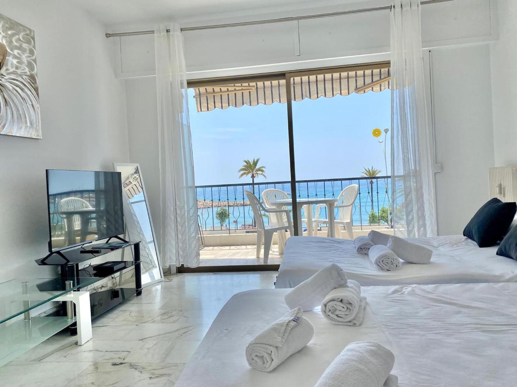 Le Mona Lisa, Vue Mer, Balcon Menton Exterior foto